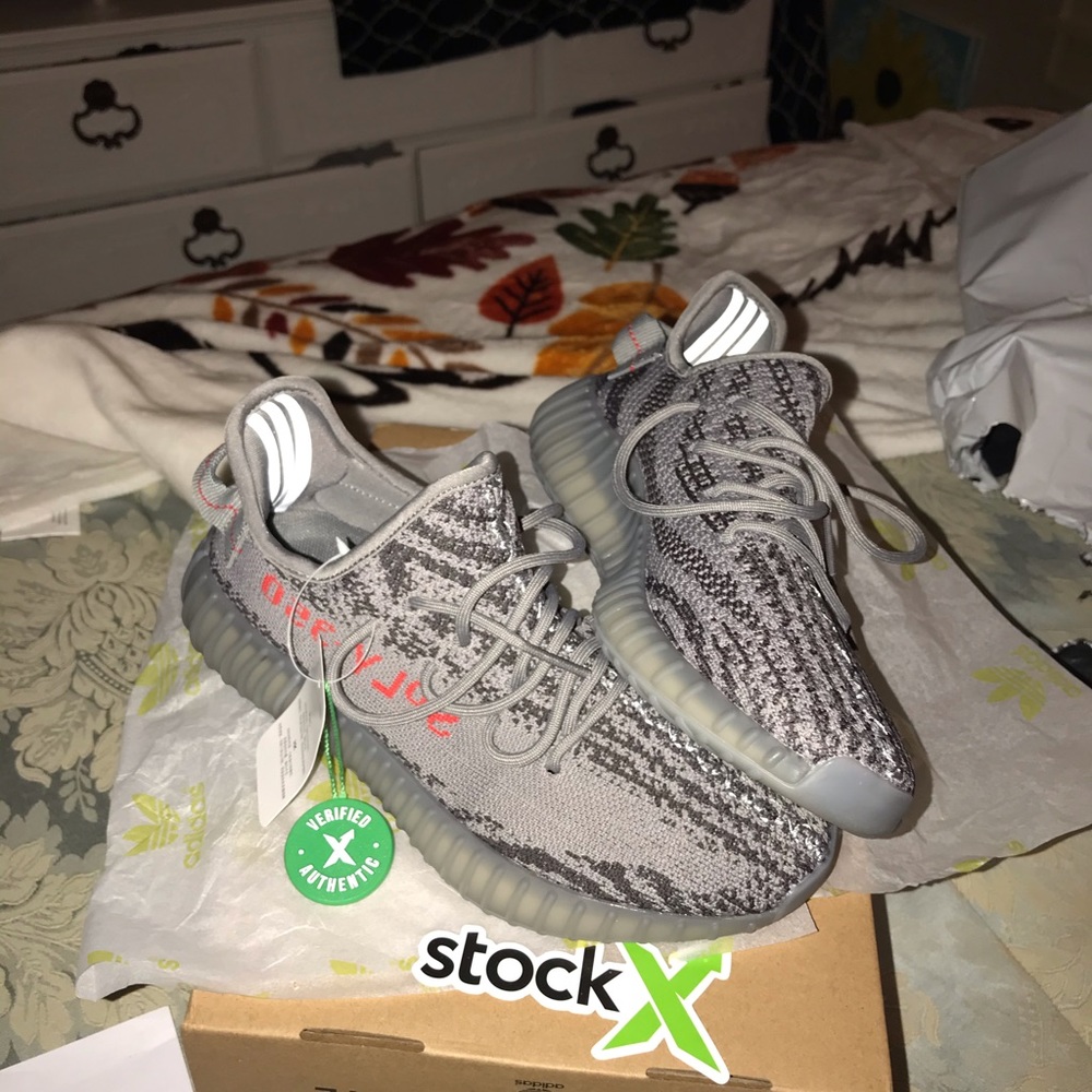 Beluga Yeezys Boost 350 V2 Size 7